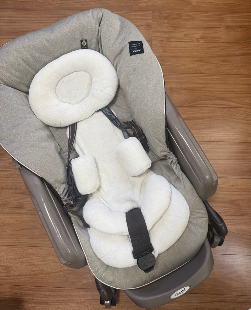 きるあ様限定⭐︎美品コンビ　ホワイトレーベル　ネムリラ コンビ ホワイトレーベル ネムリラ コードレス premium エッグショック