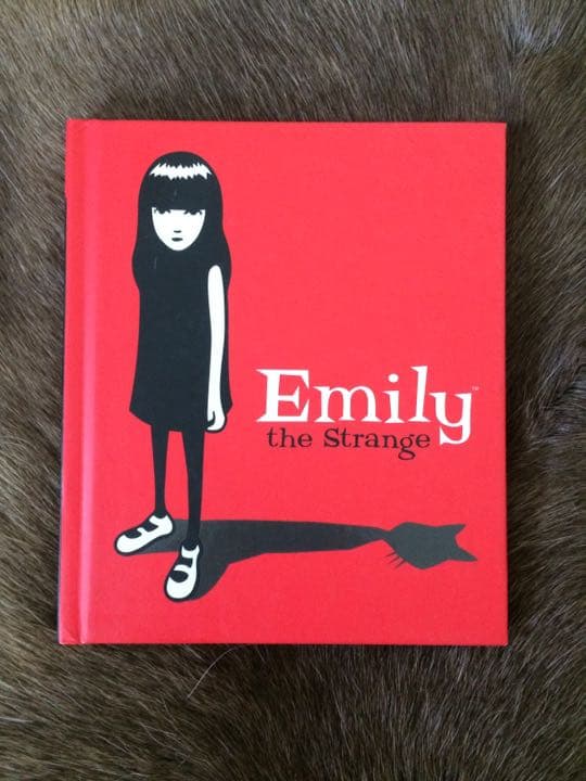 絵本 英語 輸入版 emily the strange エミリー・ザ・ストレンジ - メルカリ