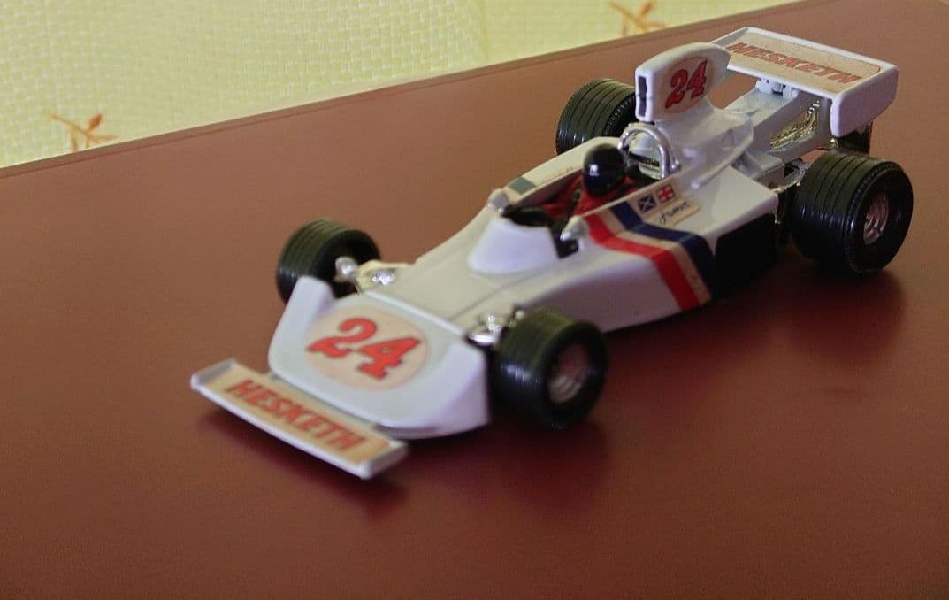 スポーツ CORGI Hesketh 308 F1 Racing Car Corgi 160 Hesketh 308 Formula 1 racing car - Die Cast Models 4 You