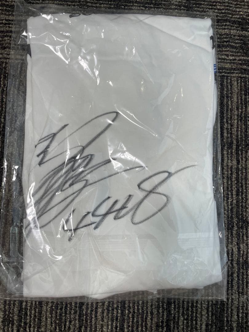 貴重】ボートレース 茅原悠紀選手 直筆サイン入りTシャツ - メルカリ