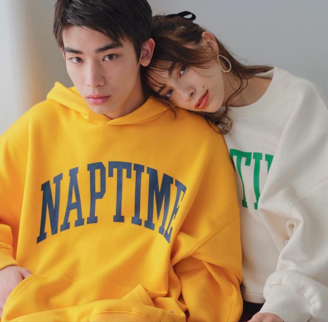 ナップタイム naptime. Nissy パーカー イエロー ピンク - メルカリ