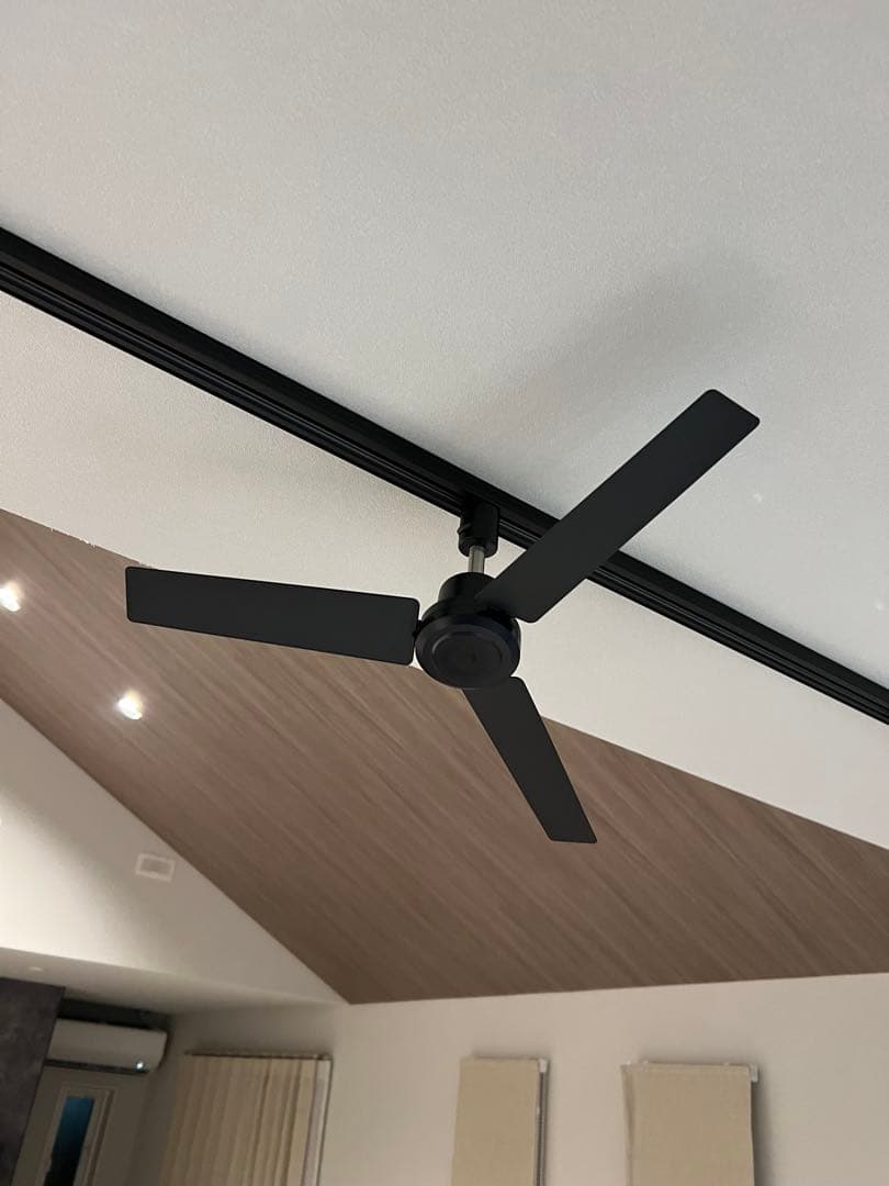 ダクトレールファンDCプラスΦ50 BRID 2日使用　新品同様　箱無し ダクトレールファン DCモーター プラス Φ50cm BRID シーリングライト