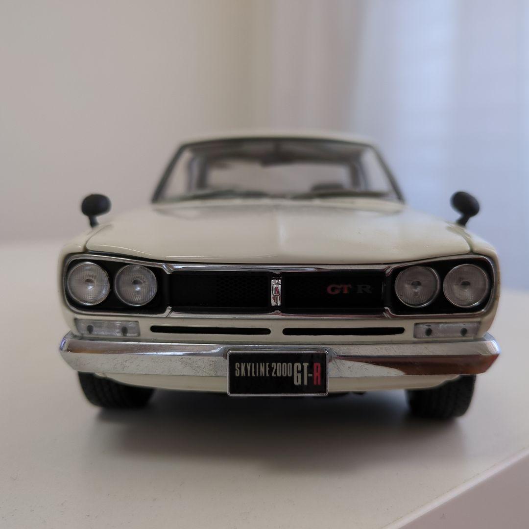 スカイライン2000ＧTR　1/18スケール　ホワイト Nissan Skyline 2000 GT-R (KPGC110) Tuned White 1:18 – Norev