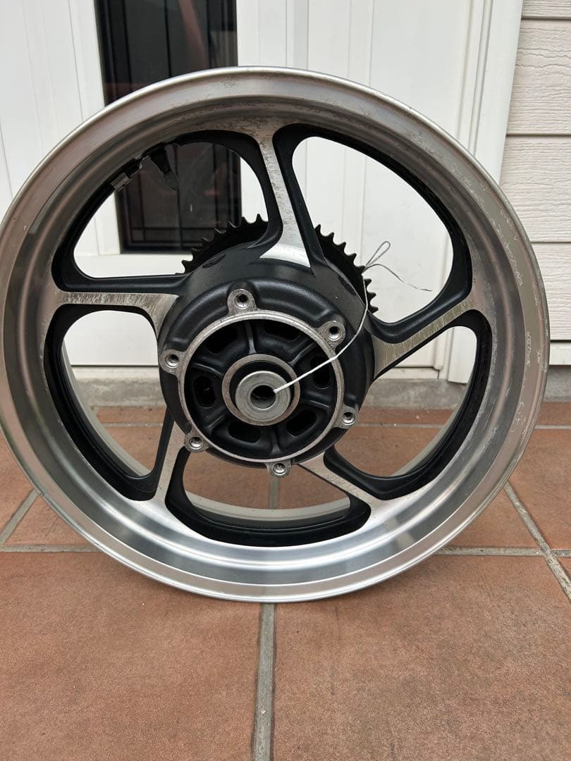 7*w様 カワサキ ゼファー1100 純正ホイール 前後 中古 - メルカリ