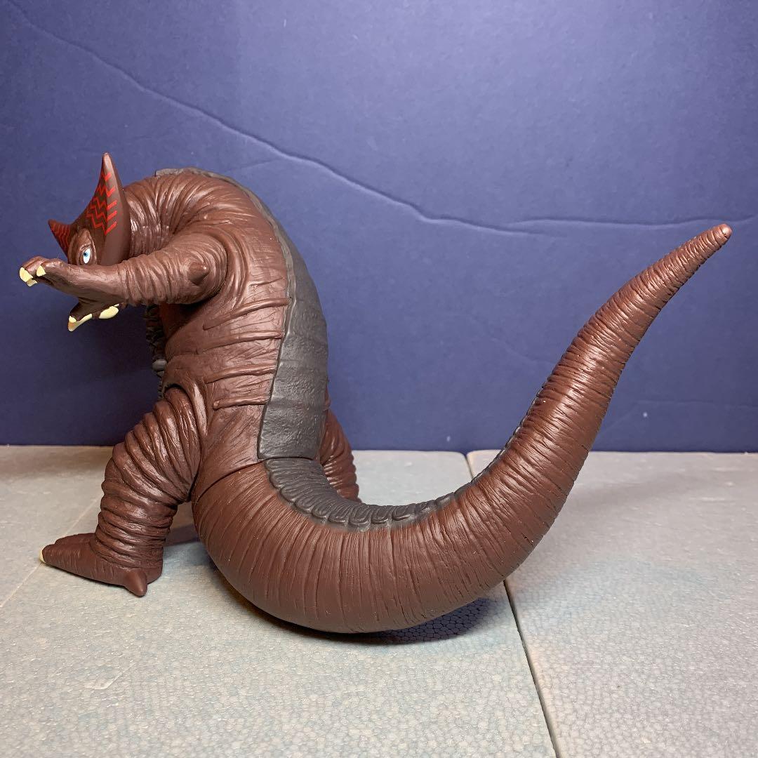 ゴモラ 組立式DXウルトラ怪獣 ソフビフィギュア バンプレスト - メルカリ