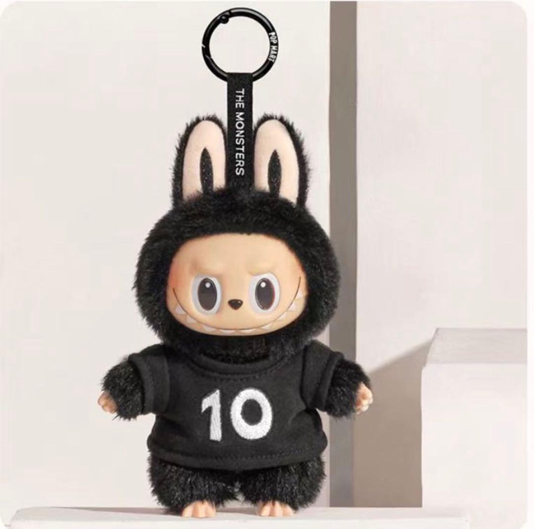 THE MONSTERS LABUBU 10周年記念展限定ぬいぐるみ - メルカリ