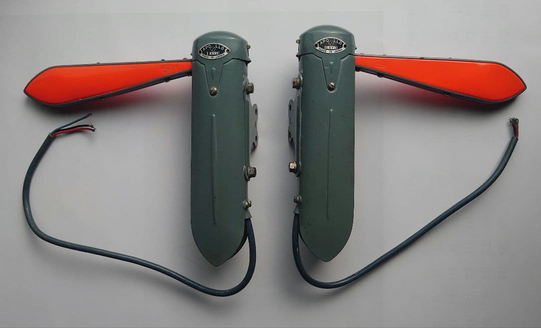 APOLLO 6V アポロ 腕木式方向指示器 左右セット - メルカリ