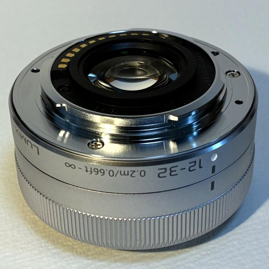 LUMIX G VARIO 12-32mm f/3.5-5.6 シルバー