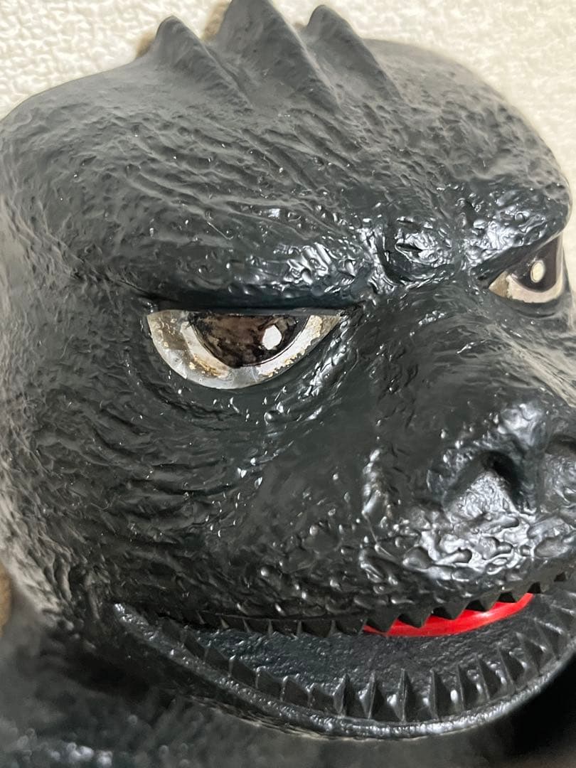 ゴジラ トイレットペーパーホルダー - メルカリ