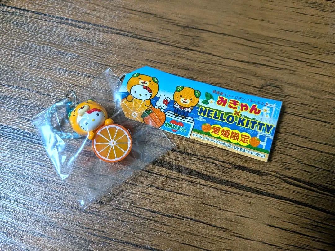 ご当地キティ 愛媛限定 みきゃんコラボ - メルカリ