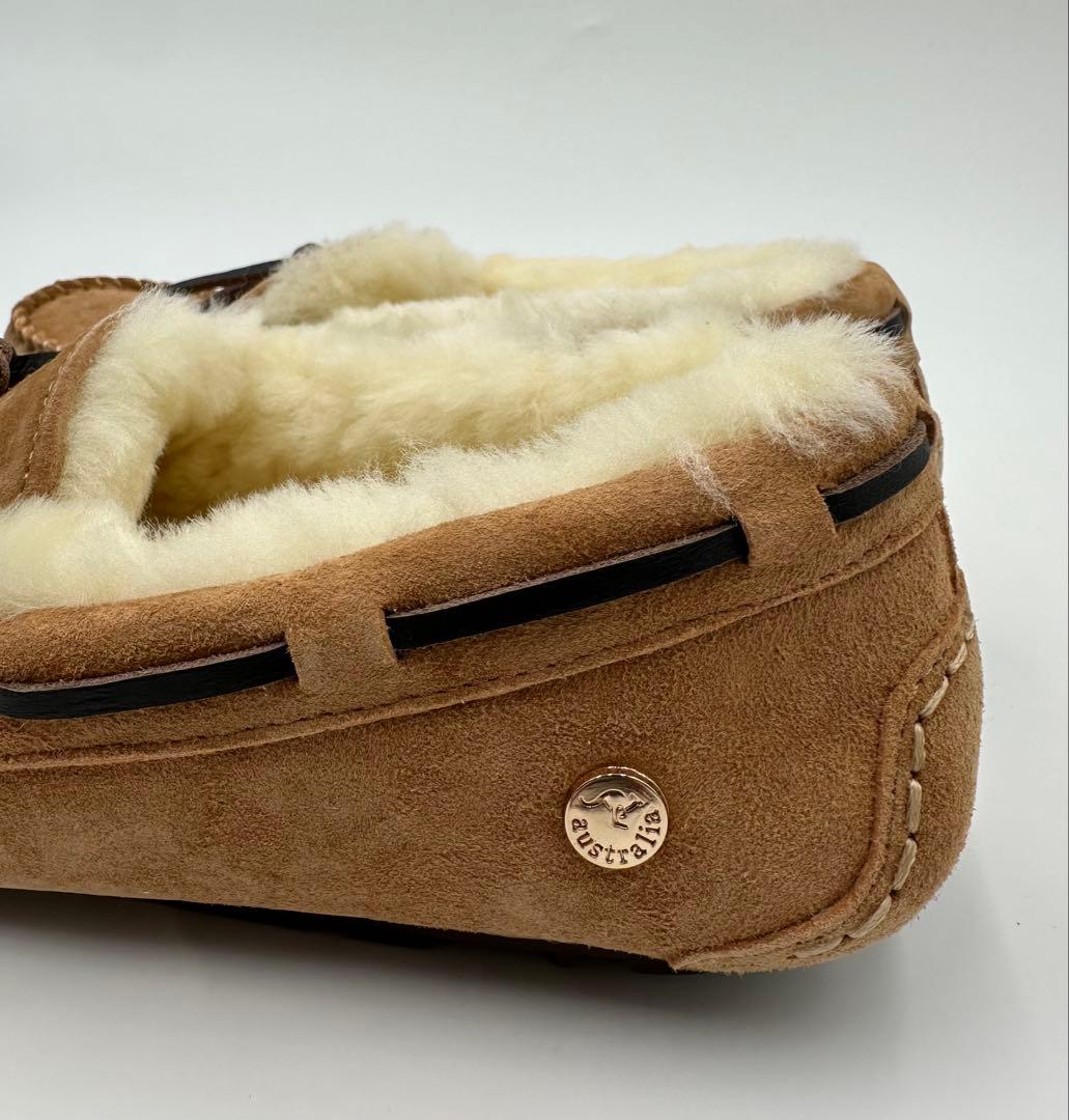 UGG ベージュ モカシン防水　23.5cm