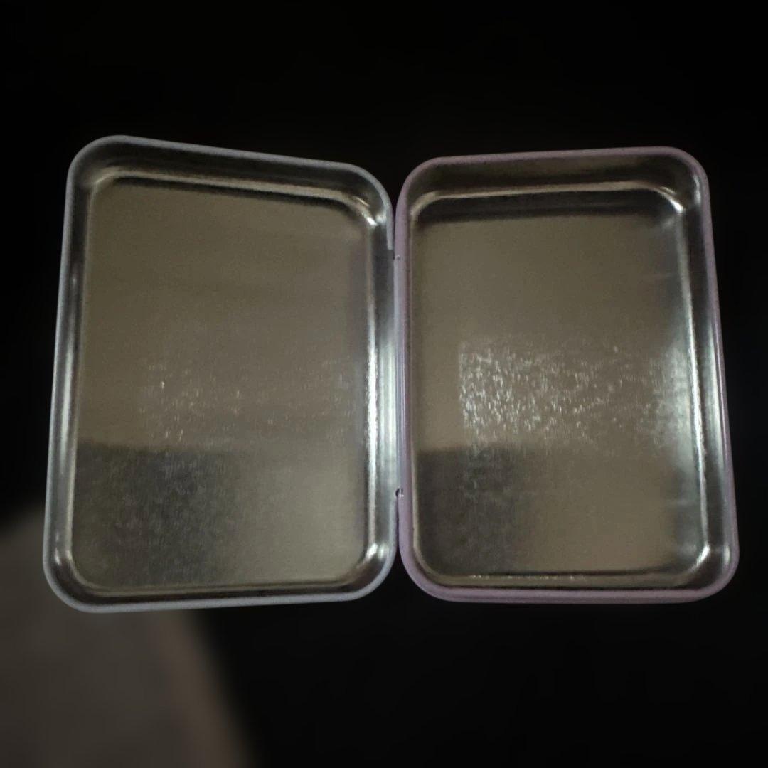 新品未使用 ディズニー マリー デザイン メタルケース 缶入りメモ