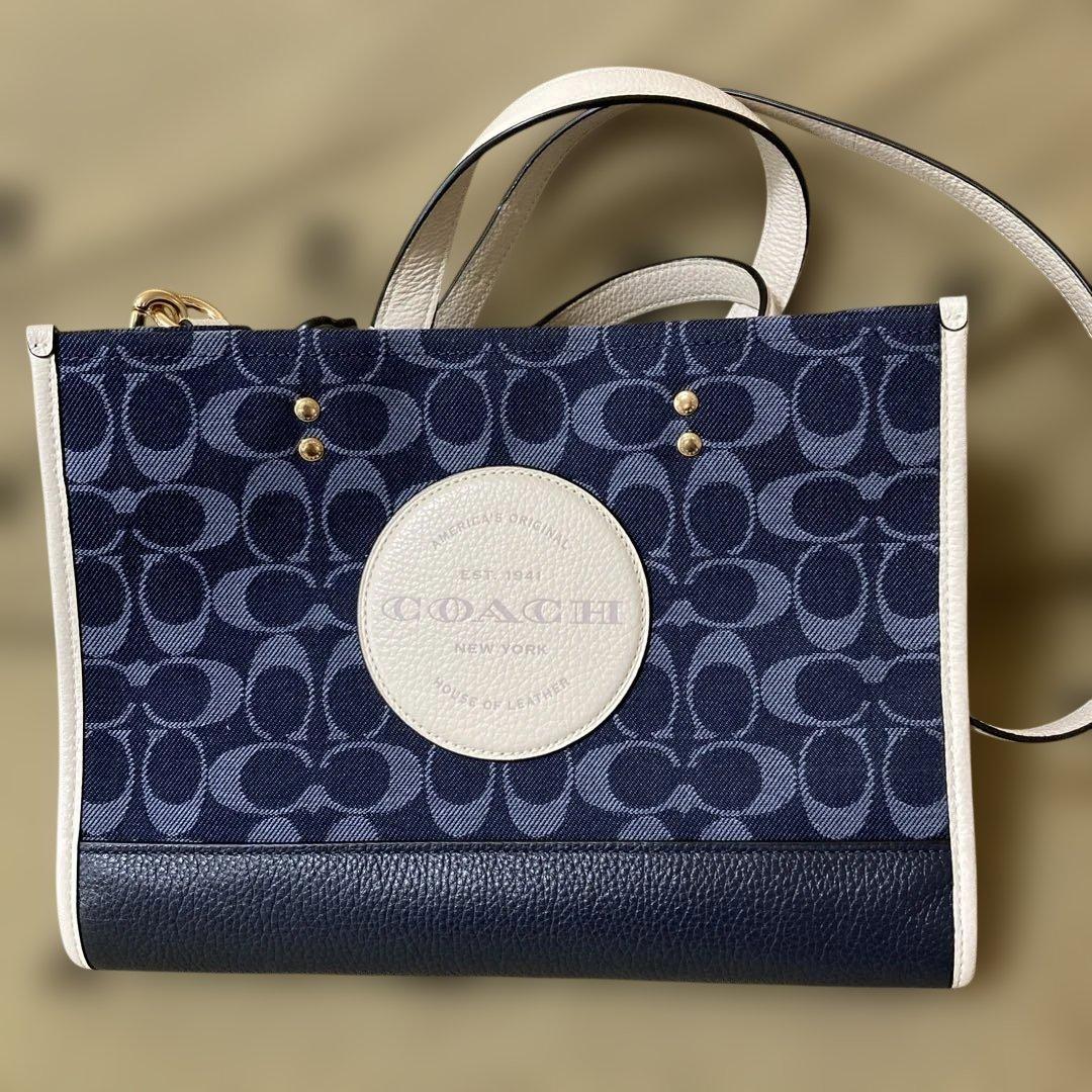 （新品）COACH ネイビー ホワイト トートバッグ COACH ネイビー ホワイト トートバッグ - メルカリ