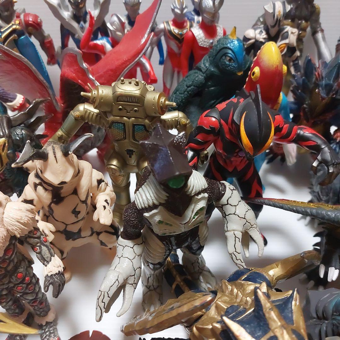 ウルトラマン ウルトラ怪獣まとめ売り！800シリーズ42体 当時物ソフビ