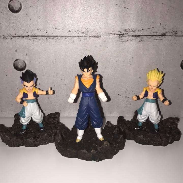 ドラゴンボールフィギュア 3体セット 2004年発売 レア - メルカリ