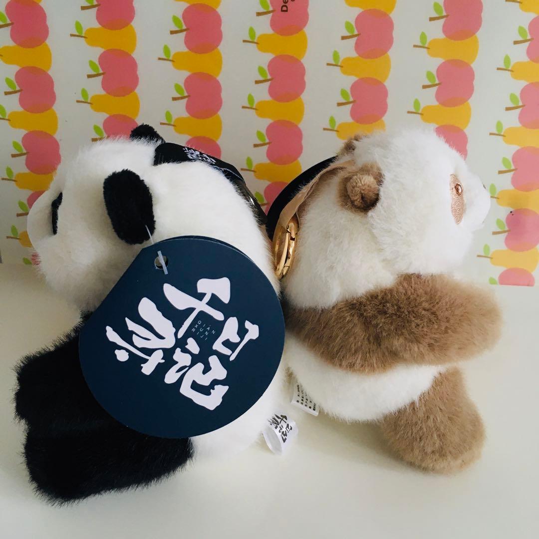 中国パンダ、チーザイ&アーバオ＊大きなマスコット2つセット - メルカリ