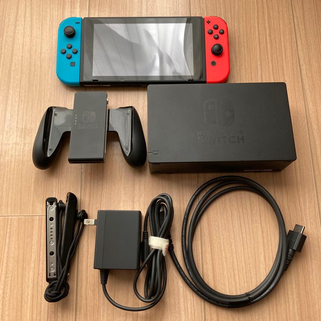 Nintendo Switch 本体、付属品6点　合計7点セット Switch（有機ELモデル）用 アクセサリーキット7点セット Ver.1”GRFD