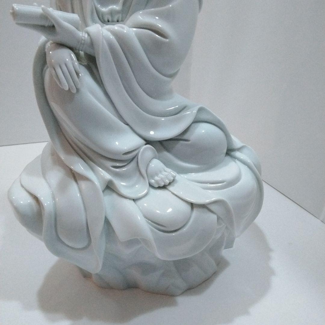 樋渡陶六作 岩座観音 白磁彫 銘窯 肥蝶山 日本工芸会正会員 - メルカリ