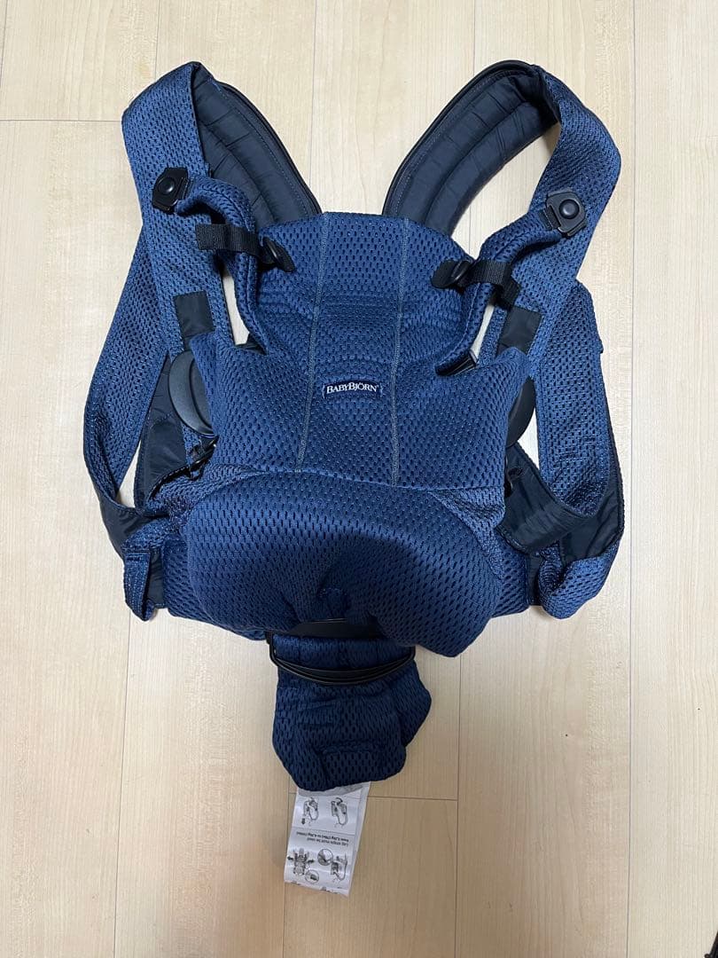 ベビービョルン ベビーキャリア move ムーブ エアリーメッシュ - メルカリ