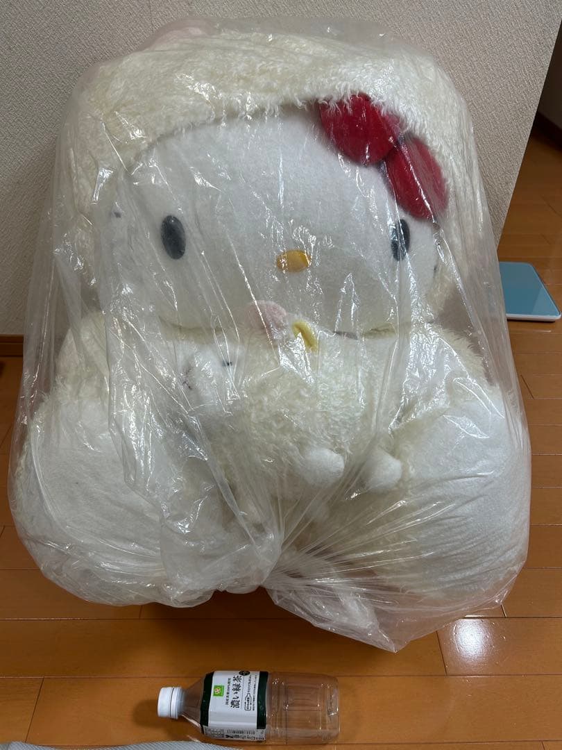 新品未使用　レア品　大きなハローキティ羊ぬいぐるみ 激レア！2002年 巨大ヒツジ XXLサイズ ハローキティ 羊 干支