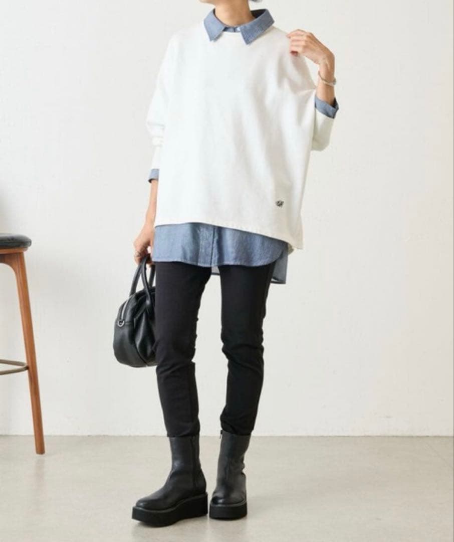 新品未使用 BA刺繍入りドルマントレーナー ホワイト - メルカリ