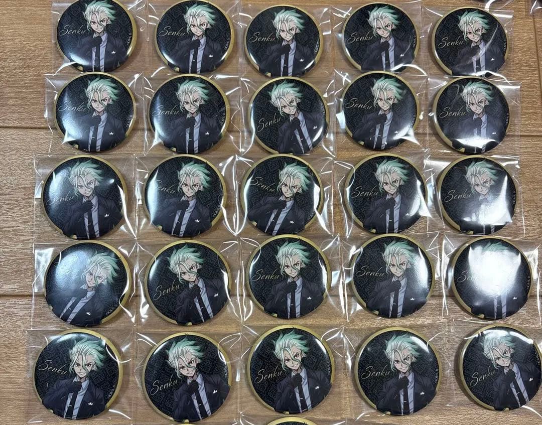 dr.stone theキャラ ブラックスーツ 缶バッジ 29個 石神千空 B グッズ-バッチ】TVアニメ『Dr.STONE』 カンバッジ(ランダム) ブラック