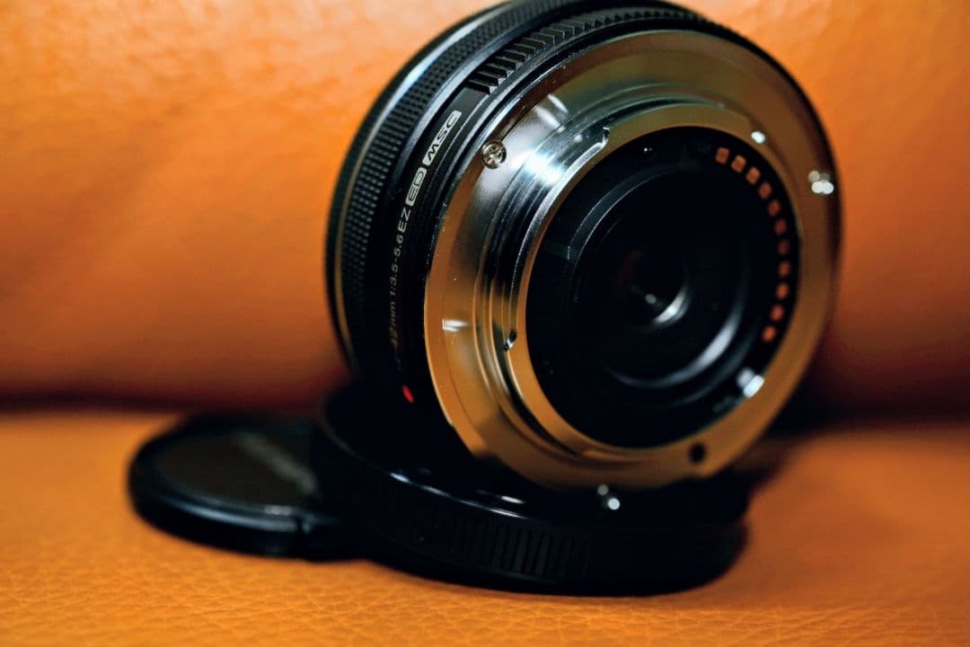 F*0様 美品 M.ZUIKO 14-42mm F3.5-5.6 EZ 保護フィ