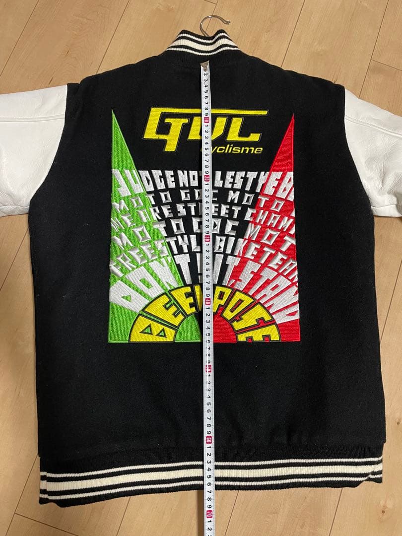 GDC 刺繍スタジャン Mサイズ ブラック・ホワイト - メルカリ