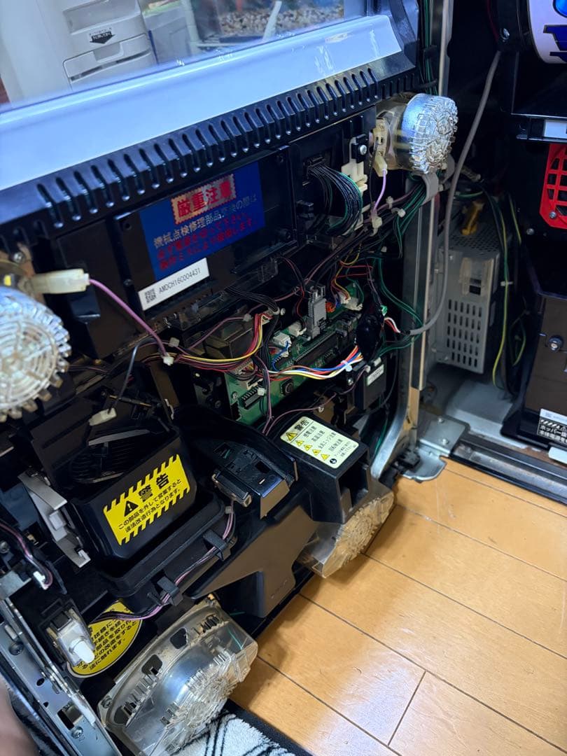 VERSUS バーサス 5号機 実機 コイン不要機