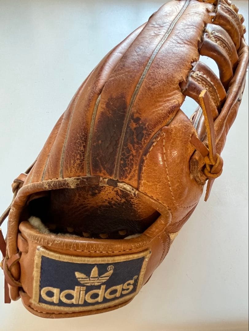 adidas ビンテージ グローブ