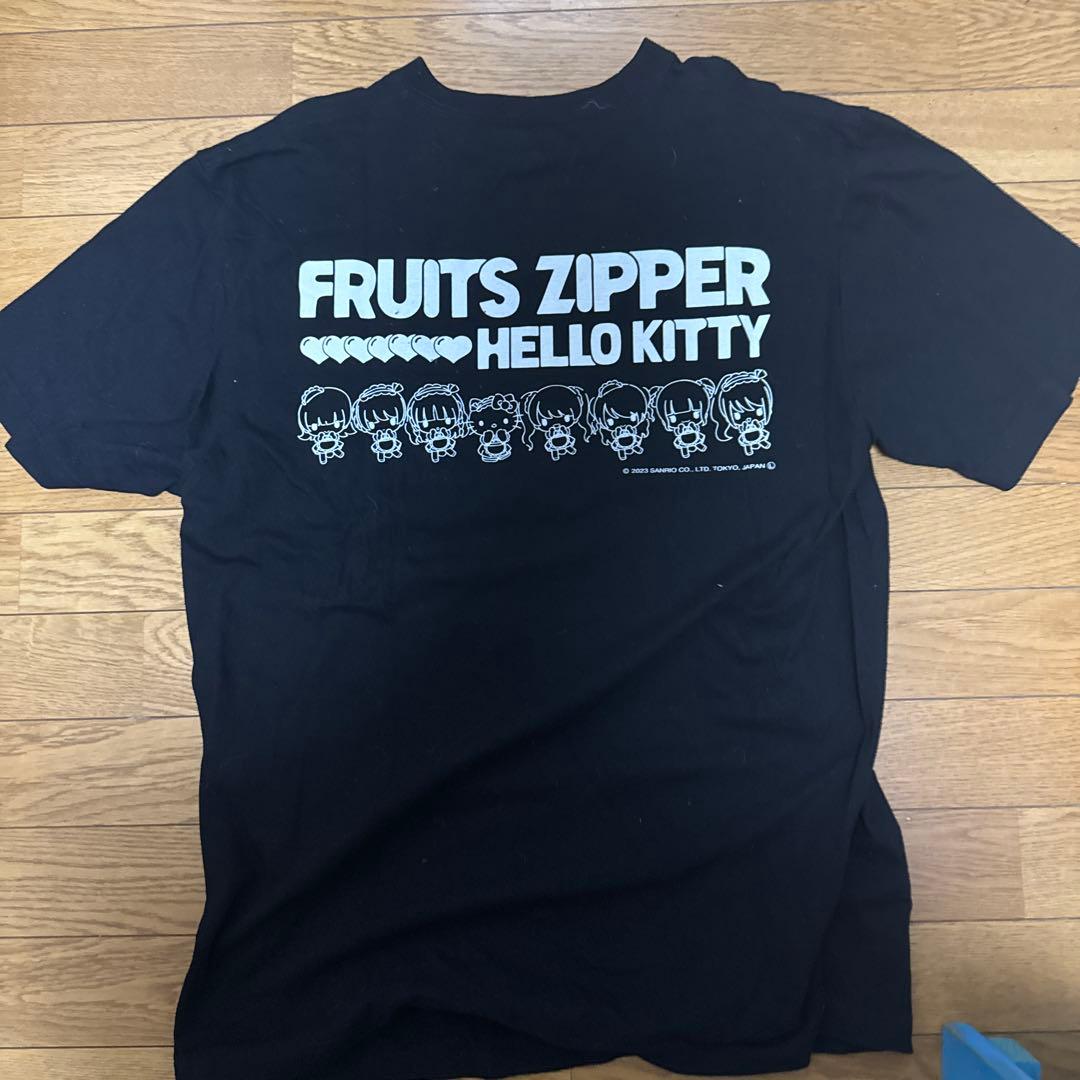 櫻井優衣 サンリオ×ふるっぱーコラボTシャツXL - メルカリ