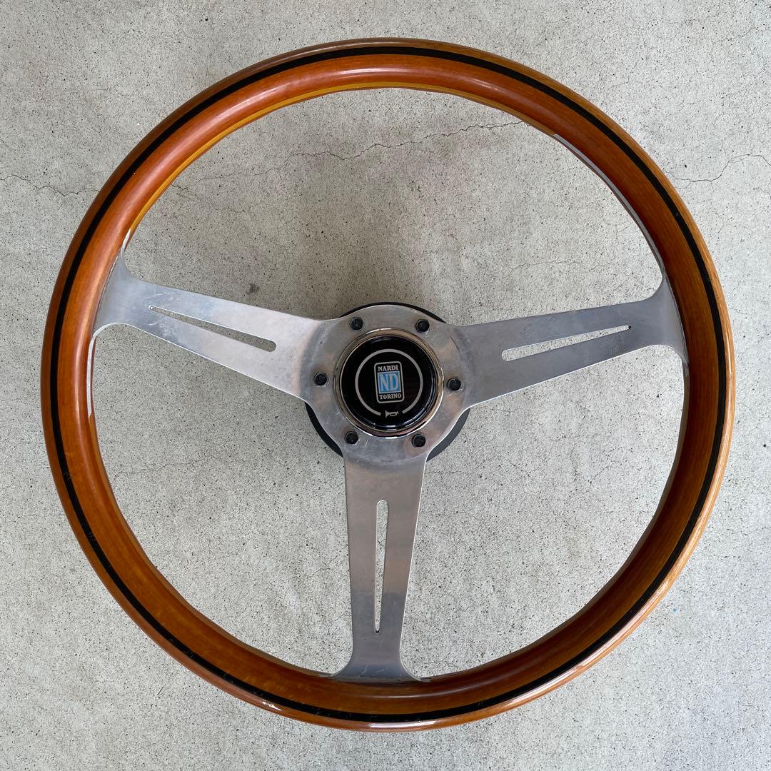 ナルディ ウッドステアリング 直径約35.5cm ボス付き(品番OT-163