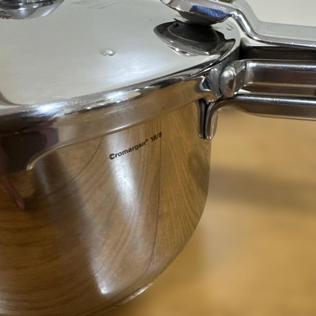 Tupperware パーフェクトキッチン 片手圧力鍋 5.0L