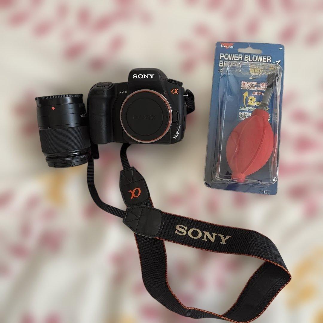 Sony α200 デジタル一眼レフカメラセットバック付き ソニー、エントリー向けデジタル一眼レフ「α200」 - 価格.com