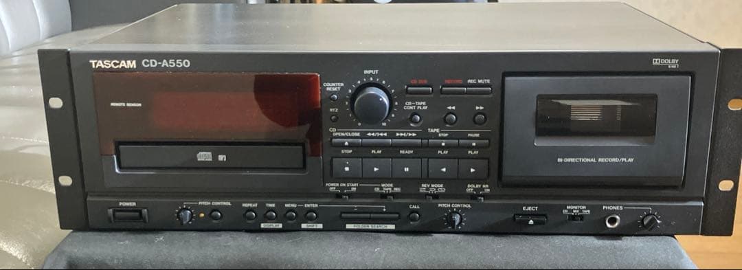 TASCAM CDーA５５０ CD-A550 | 業務用CDプレーヤー/カセットデッキ | TASCAM (日本)