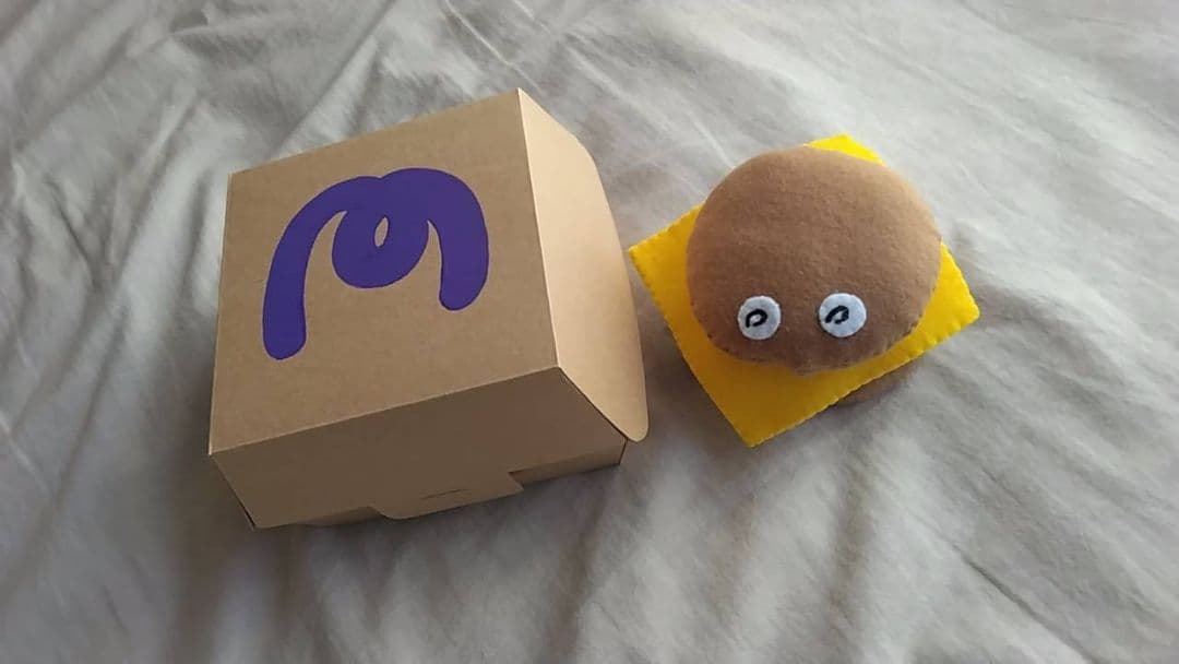 Yuri Hasegawa 長谷川有里 チーズバーガー　人形　ぬいぐるみ This Is Not What Thought / 長谷川有里 Yuri Hasegawa ON READING