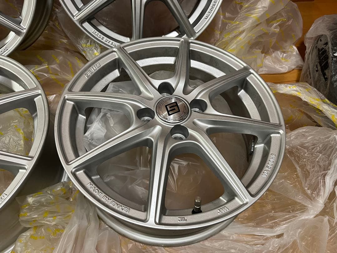 15インチ　5.5J 4穴　100ピッチ　+43 アルミホイール　4本セット