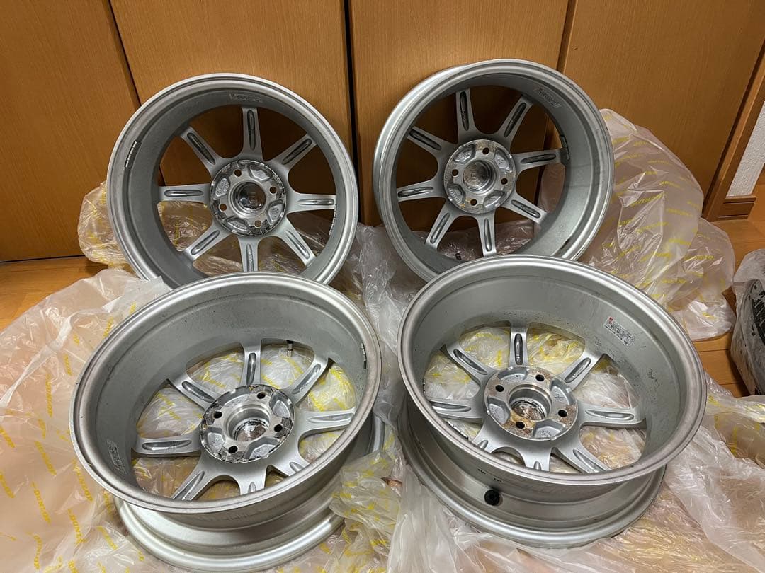 15インチ　5.5J 4穴　100ピッチ　+43 アルミホイール　4本セット