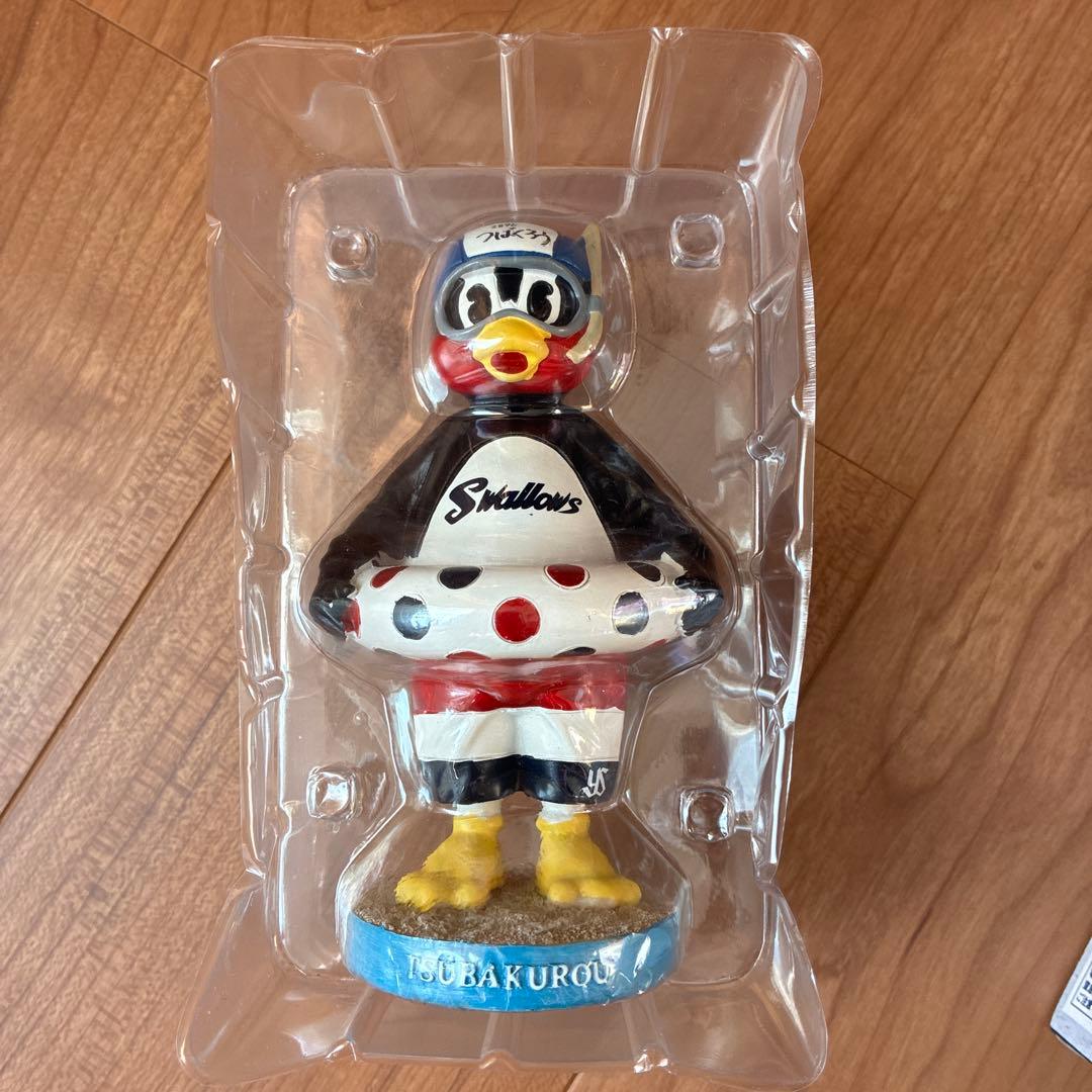 東京ヤクルトスワローズ つば九郎 水着 浮き輪フィギュア 2018 - メルカリ