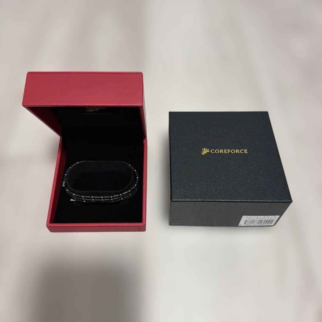 COREFORCE ブラックブレスレット 専用ケース付き 70cm - メルカリ