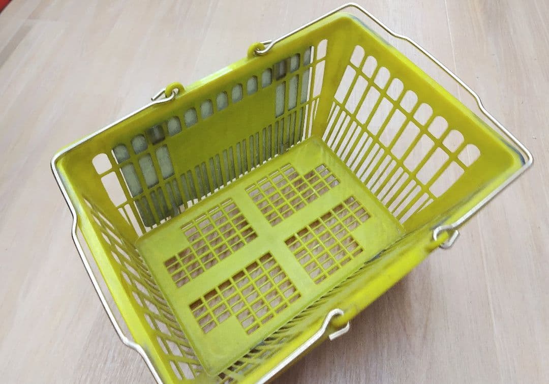 激レア！1976年製 サンリオショップバスケット - メルカリ