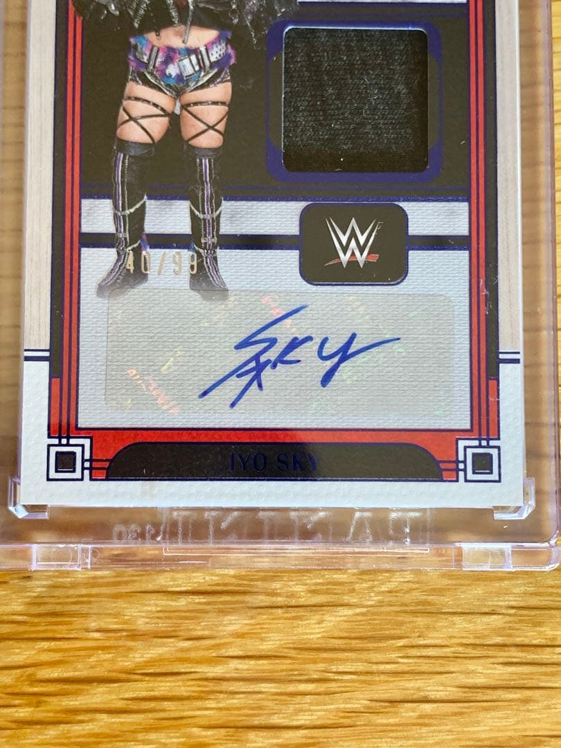 WWE イヨスカイ IYOSKY auto 40/99 直筆サイン入りカード - メルカリ