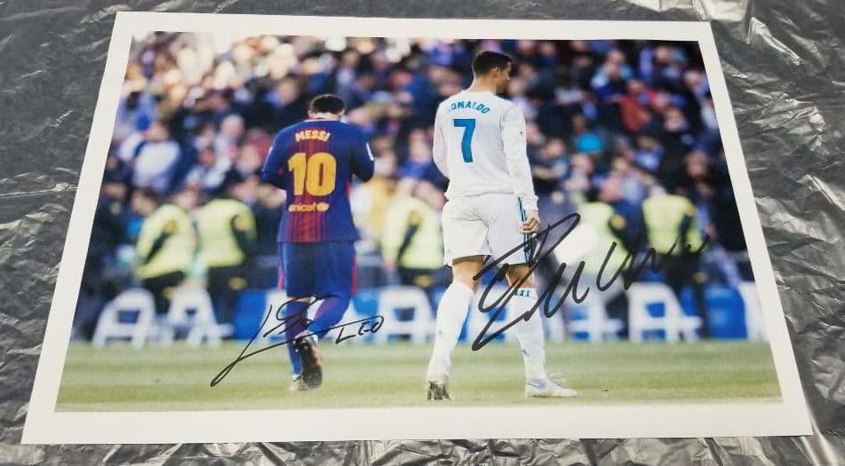 メッシ クリスティアーノ・ロナウド 直筆サイン 普通紙 - メルカリ