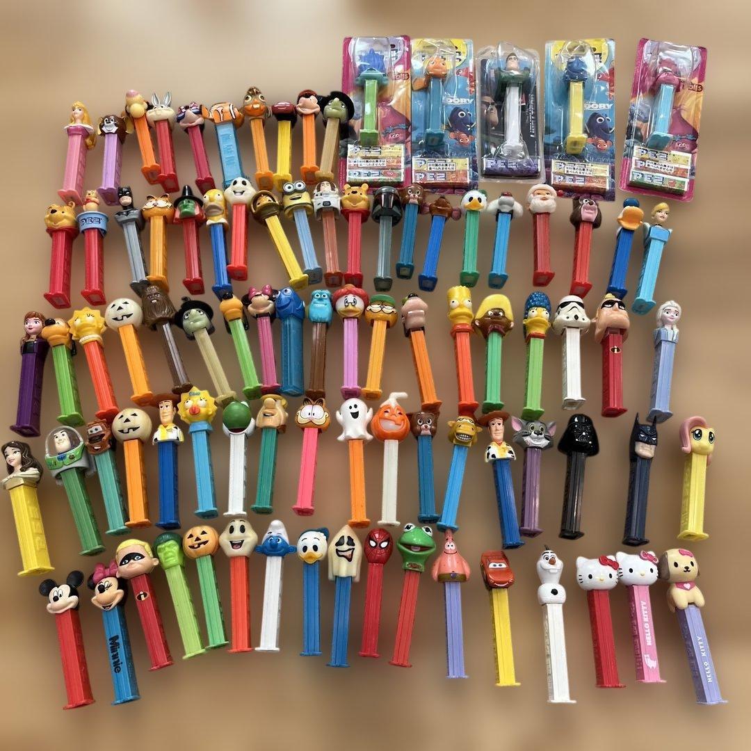 激レア PEZディスペンサー 80個以上 キャラクターセット ビンテージ 大量 ヴィンテージ PEZ ディスペンサー：アソートキャラクターコレクション