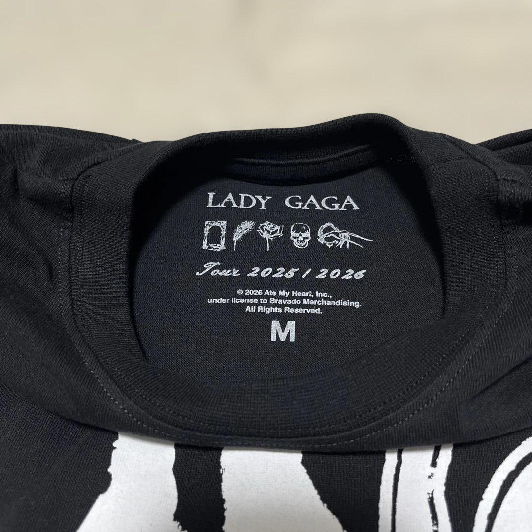 レディガガLady Gaga、TシャツMサイズ 黒東京ドーム1/30 - メルカリ