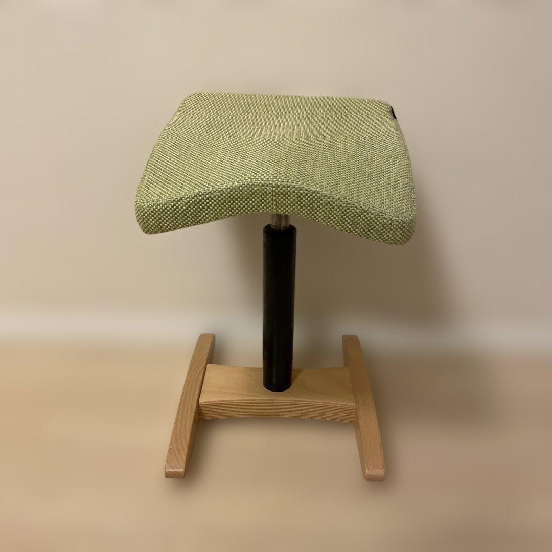 バランスシナジー　スクエアシート 腰痛対策椅子｜バランス シナジー バランスラボ – バランスチェアの