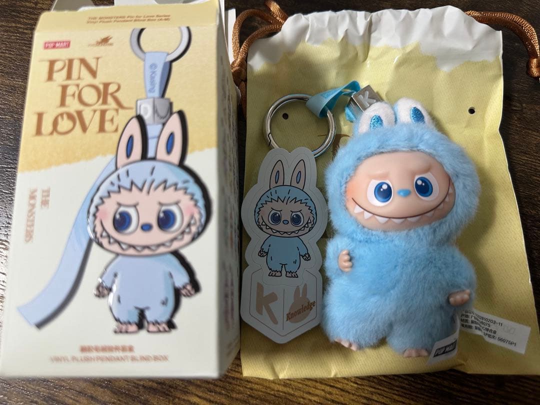 【k】ラブブ PIN FOR LOVE ぬいぐるみ ラブブ pin for love シリーズ [青] ぬいぐるみ イニシャル ポップ