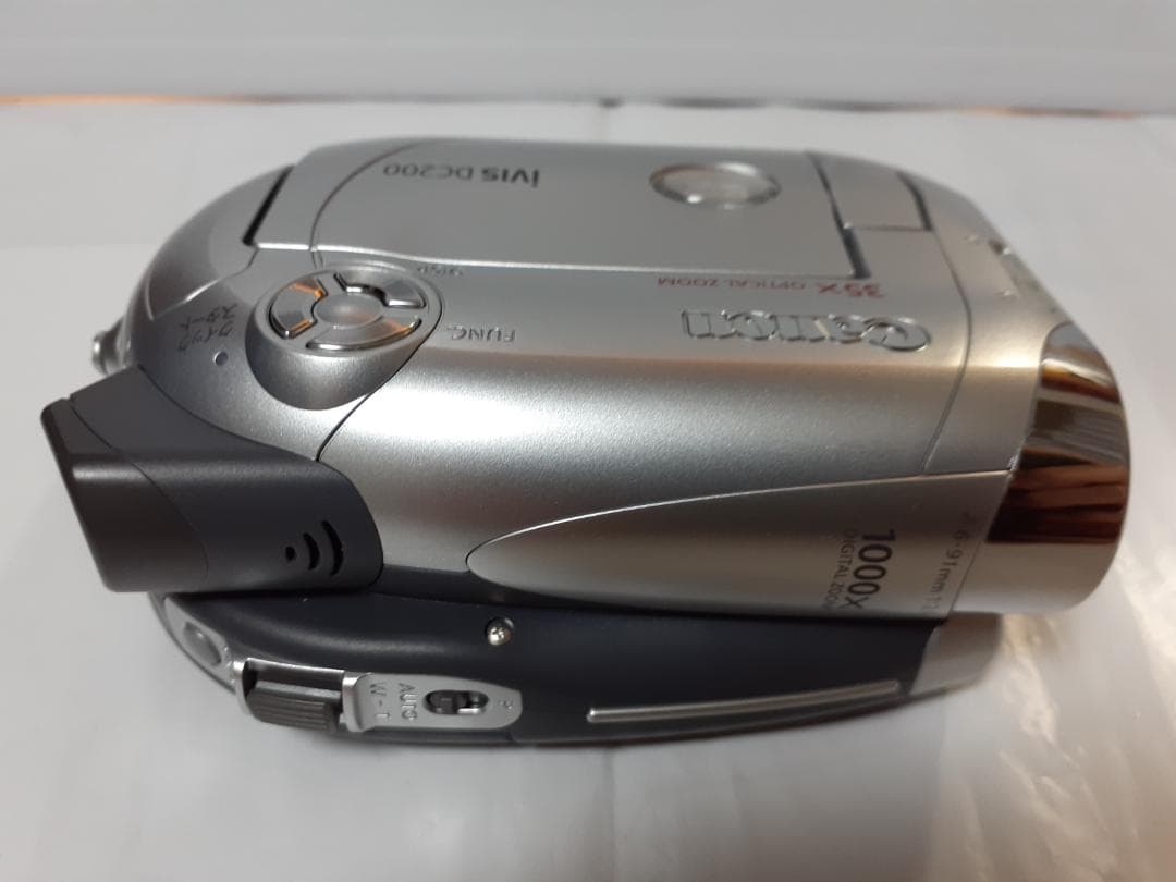 Canon iVIS DC200 DVDビデオカメラ - メルカリ