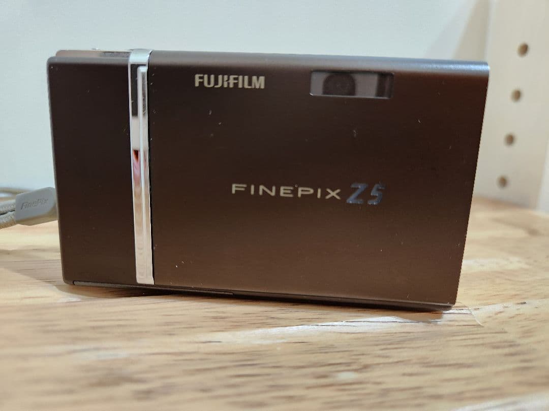 FUJIFILM FINEPIX Z5fd コンパクトデジタルカメラ ブラウ - メルカリ