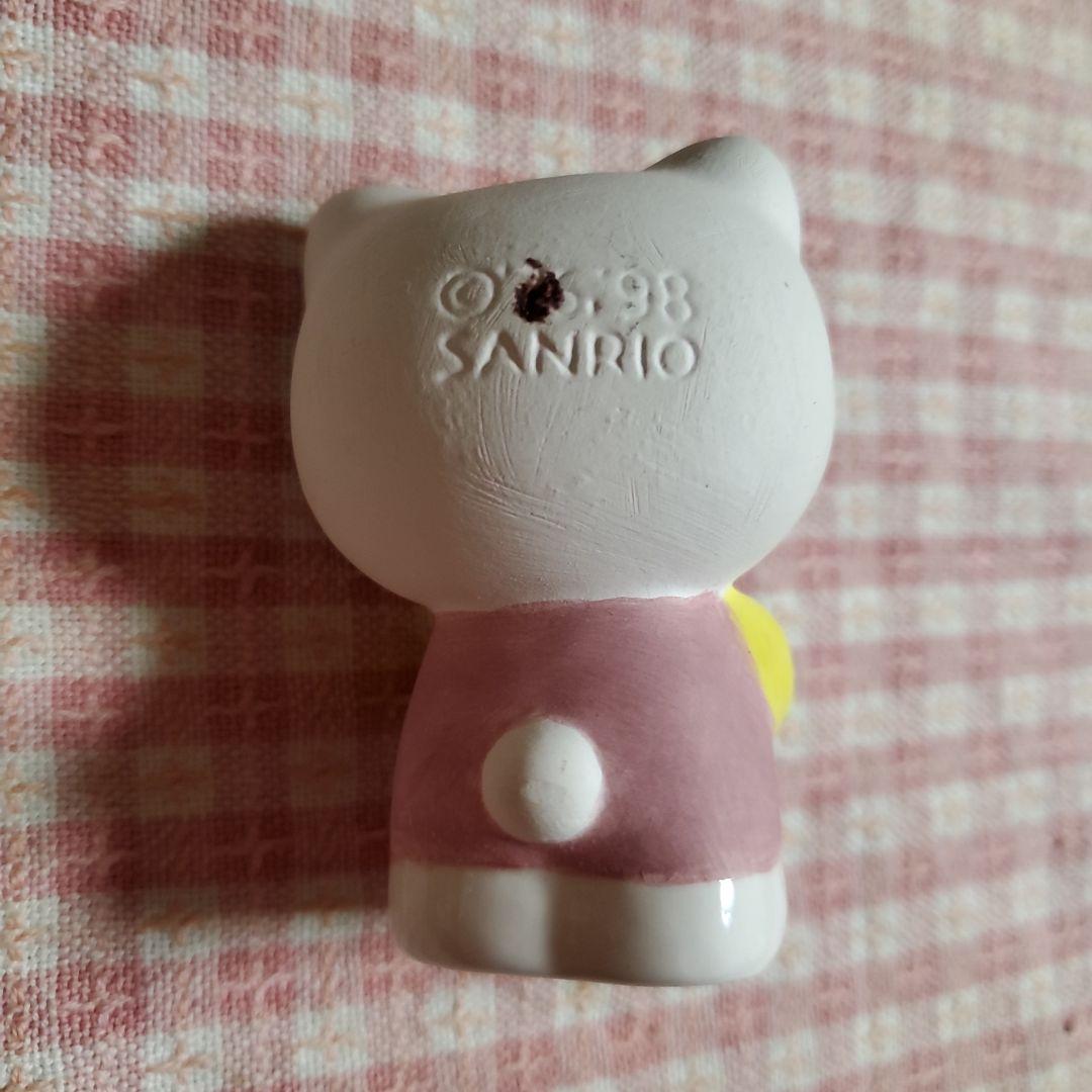 平成レトロ サンリオ ハローキティ素焼きの置物 アロマポット - メルカリ